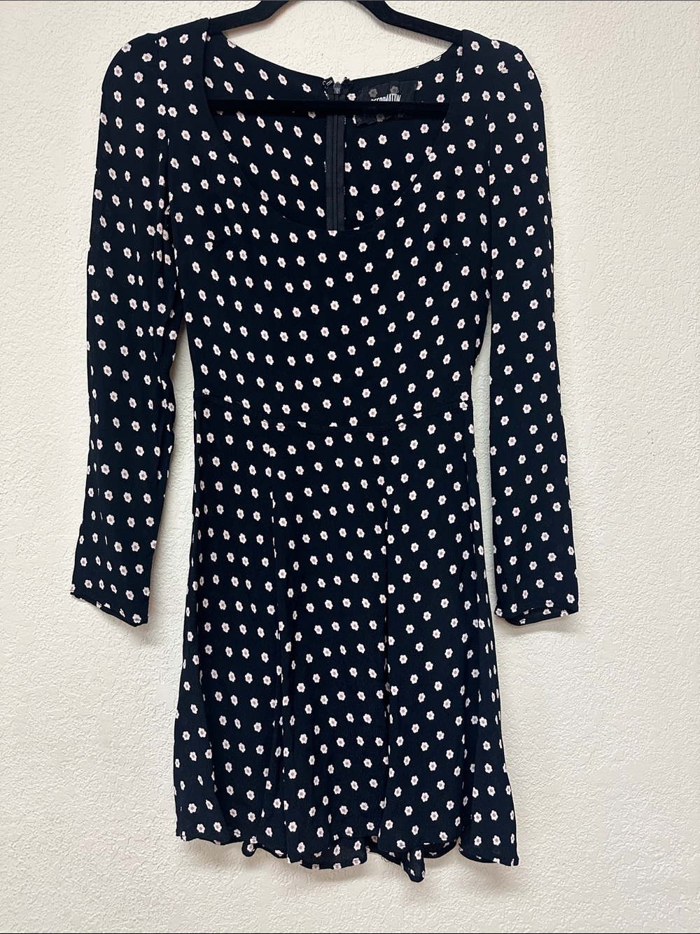 Reformation Women's black floral Polka Dot Long-Sleeve mini Dress size 6
